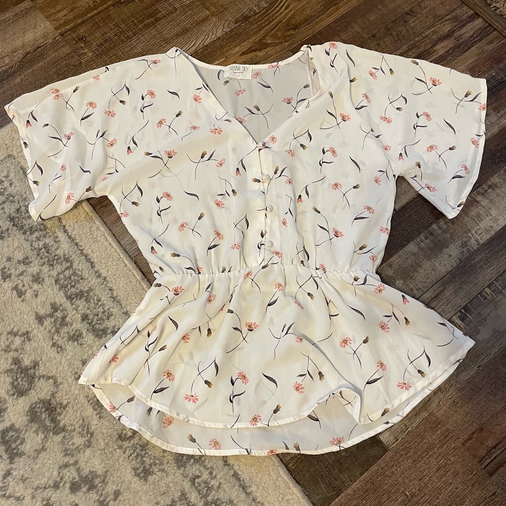 Juniors dressy top